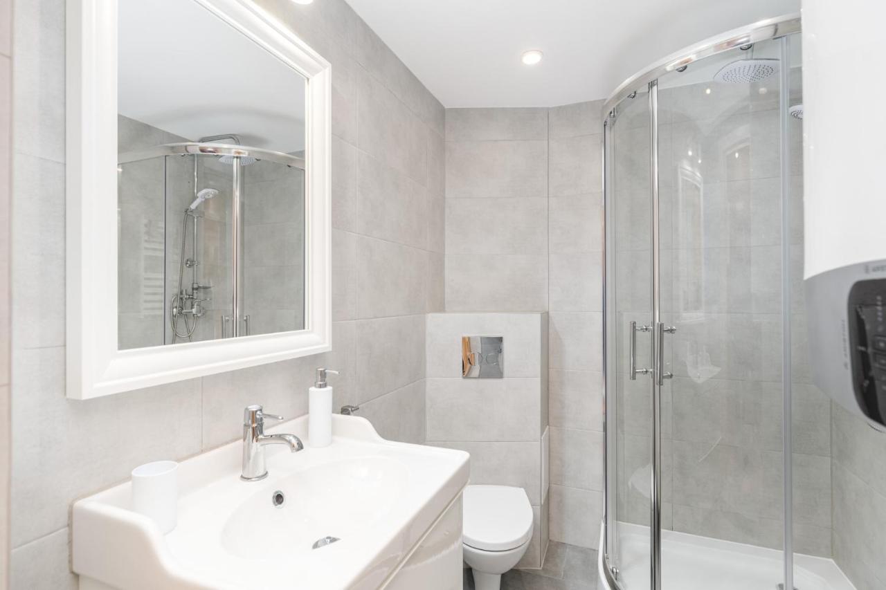 Uroczy Zakatek - Apartamenty W Centrum Zatora, Blisko Energylandii ภายนอก รูปภาพ